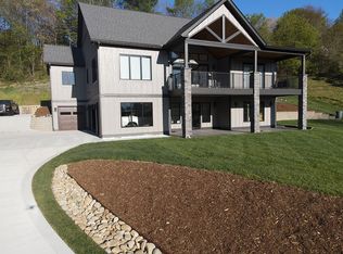 9 Magnolia Hill Ct, Asheville, NC 28806