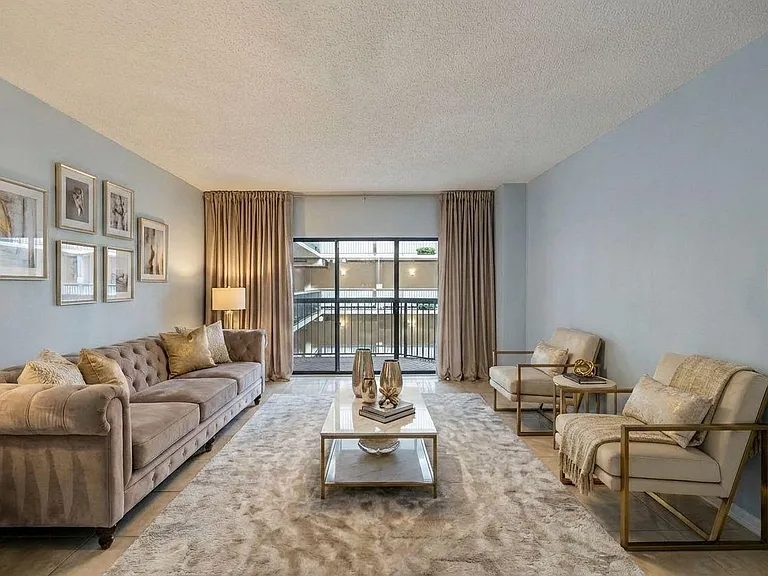 661 Bering Dr #504 — Photo 2