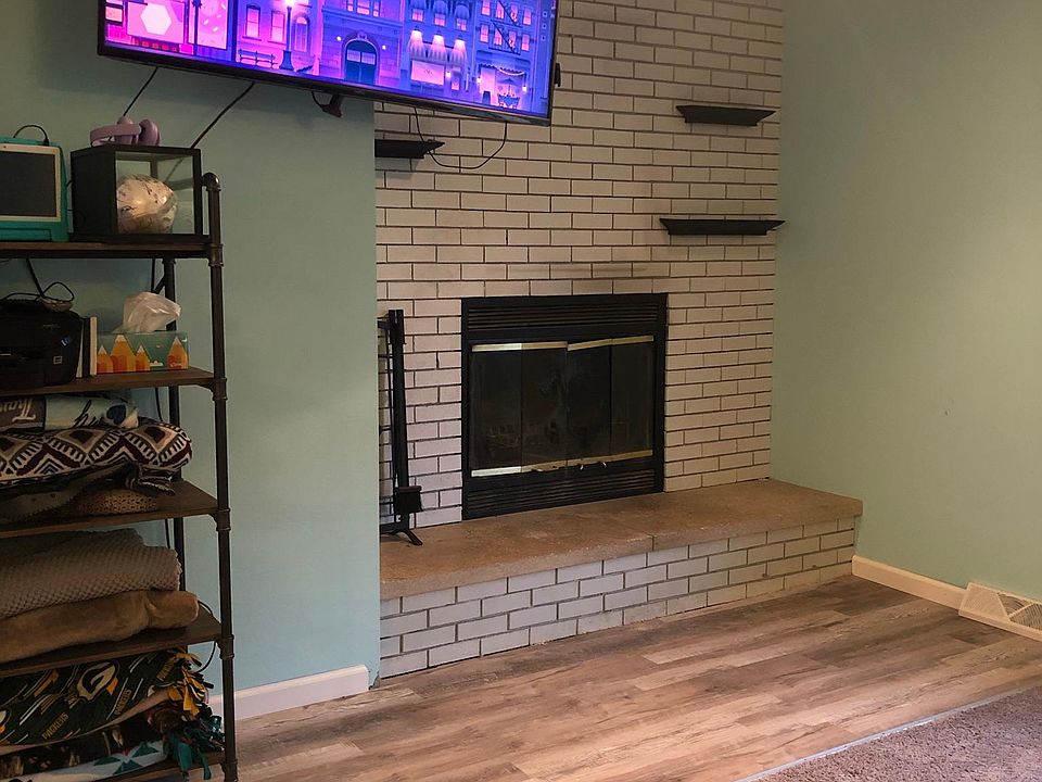 1st image of 700 East Ave
