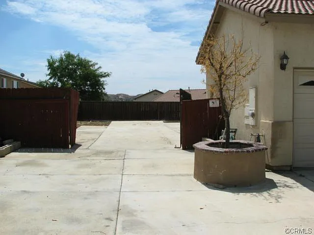 5 bed, 2.5 bath, 2950 sqft, $3,450 — Photo 4