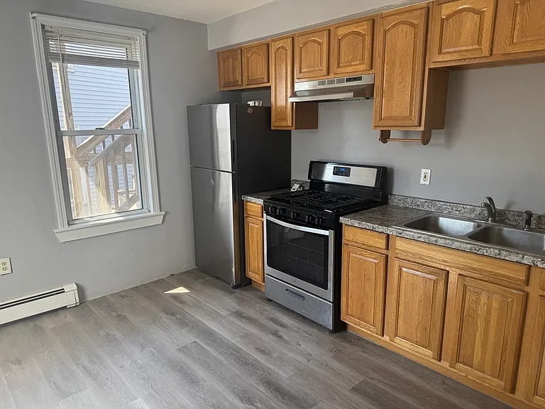 12 Bedford St #1 — Photo 3