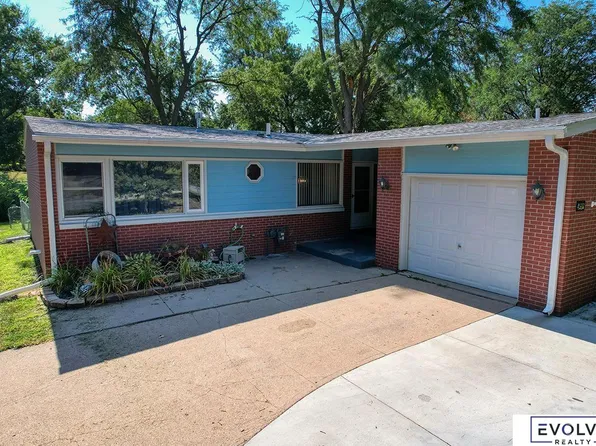 4510 NW 54th St, Lincoln, NE 68524