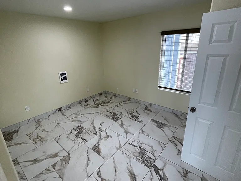 206 Saratoga Ave — Photo 5