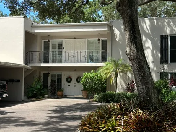 12 Country Club Dr #12, Largo, FL 33771
