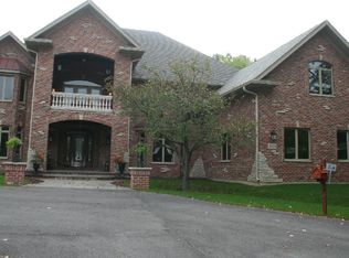 1820 Lockwood Dr, Libertyville, IL 60048