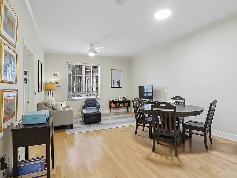 7707 Bluebonnet Blvd #321 — Photo 14