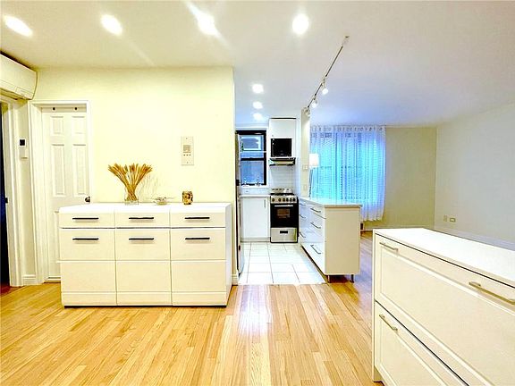 2nd image of 2680 E 19th St APT 1F