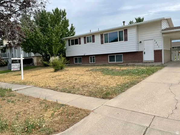 1311 S Marilyn Dr W, Syracuse, UT 84075