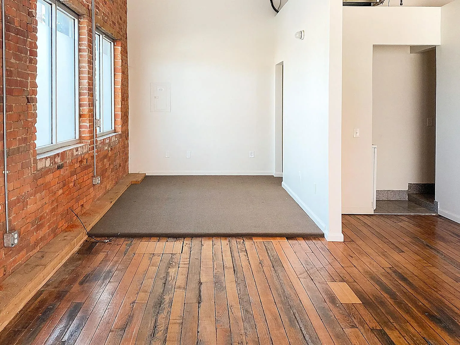 1 bed, 1229 sqft, $1,395 — Photo 3