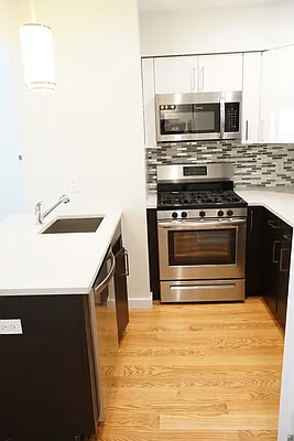 Rented by HighRiseNY | media 1