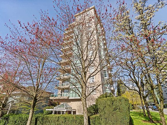 3rd image of 567 Lonsdale Ave #602