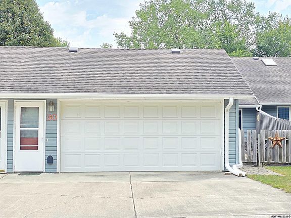 3rd image of 380 S Yorktown Pike Unit 30
