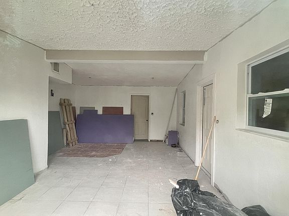 4th image of 355 NW 29th Ave