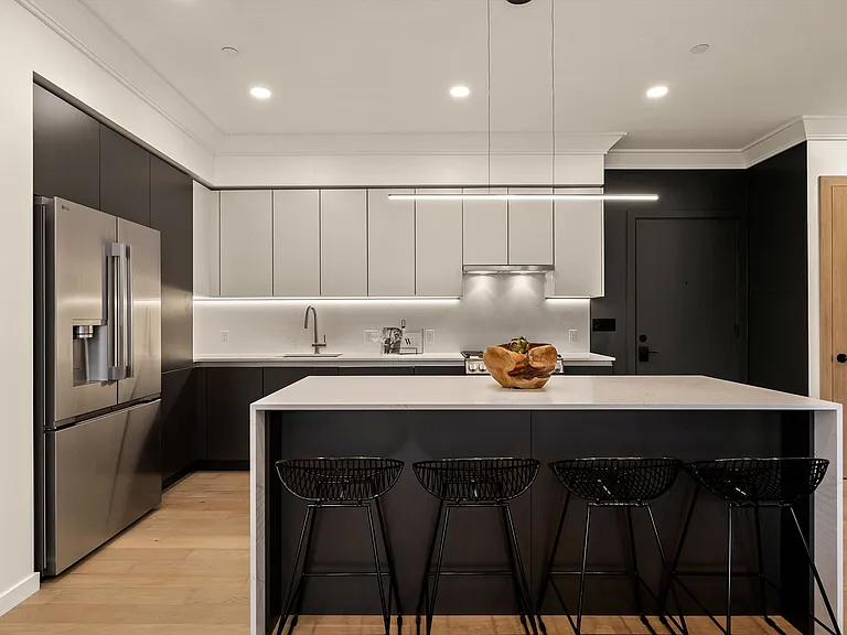 386 Washington St #202 — Photo 7