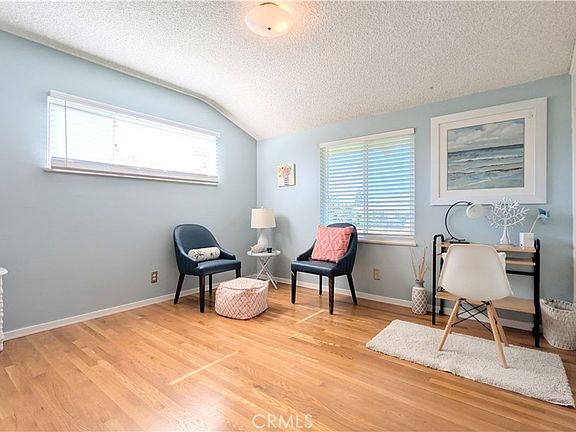 3rd image of 1418 Niagara Ave #1418