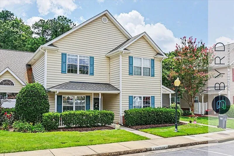 2 bed, 2.0 bath, 1281 sqft, $2,400 — Photo 2