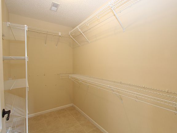 5th image of 1832 Darlington Dr