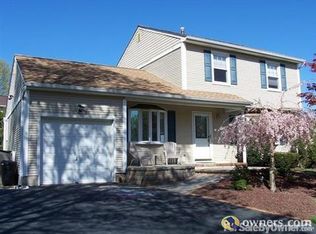 6 Dumont Round, Hillsborough, NJ 08844
