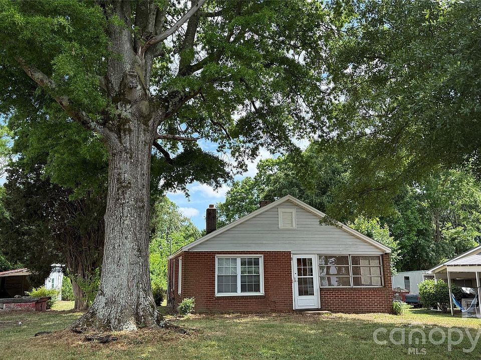 1st image of 1717 Shelby Rd