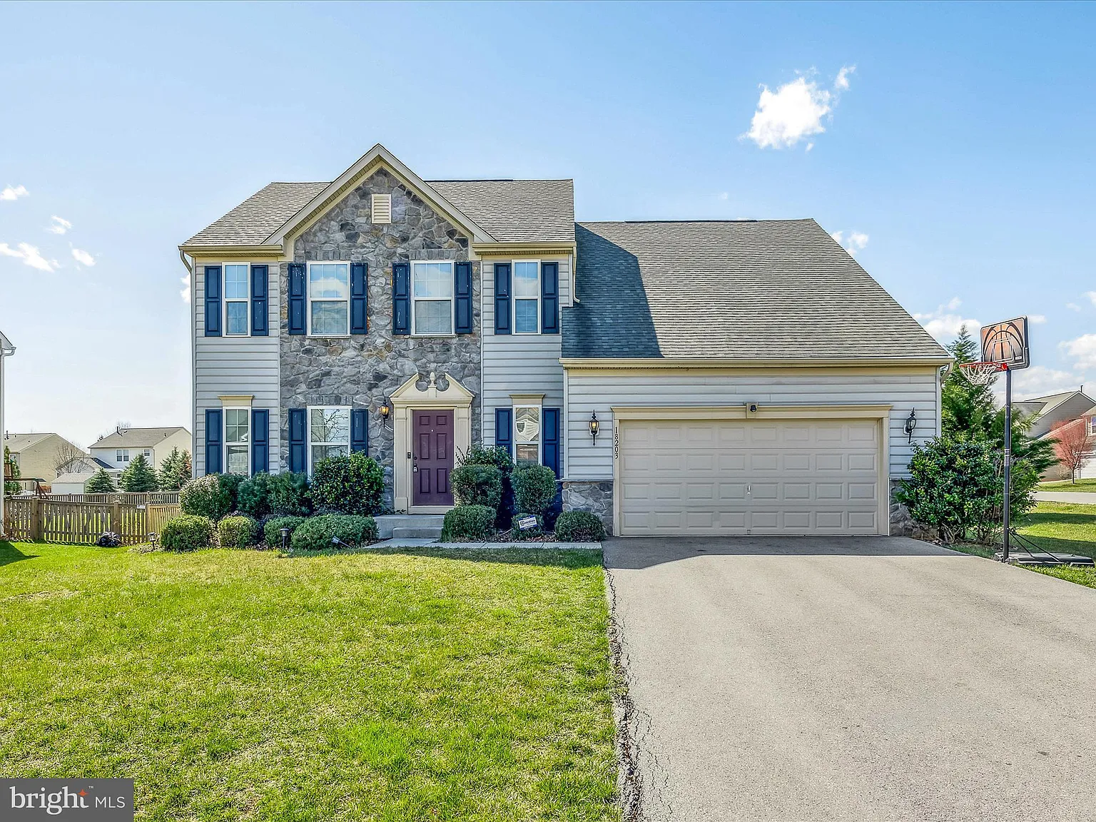 18203 Misty Acres Dr photo 1