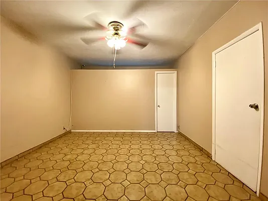 Sold by Remax Real Estate Professionals | media 12