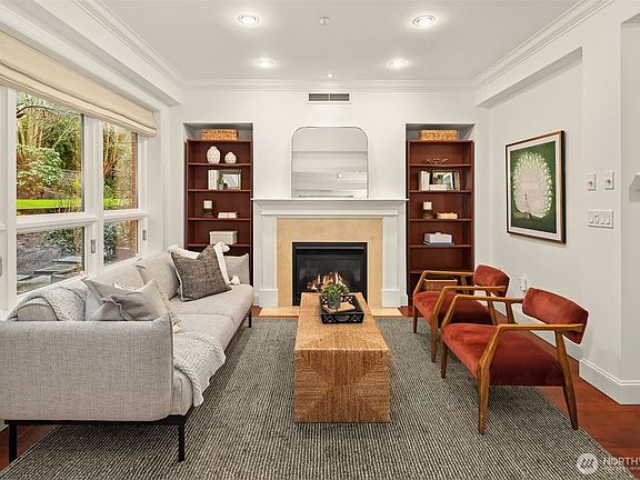 3rd image of 726 Boylston Avenue E #5