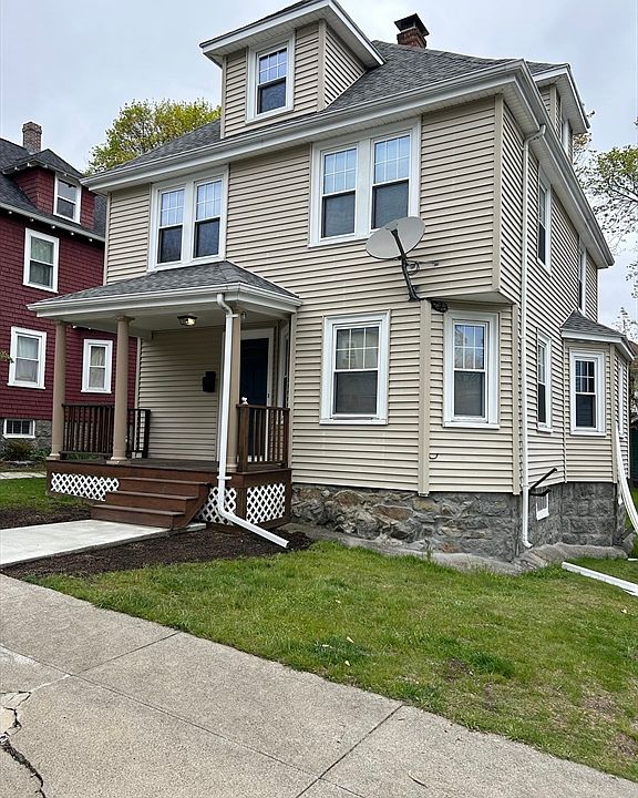 2nd image of 31 Bradfield Ave