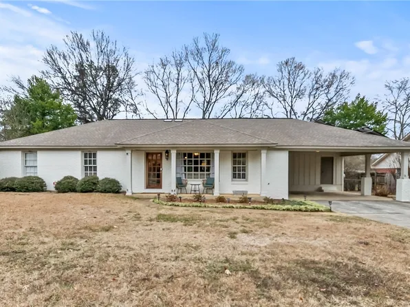 2584 Twin Mnr, Northport, AL 35476