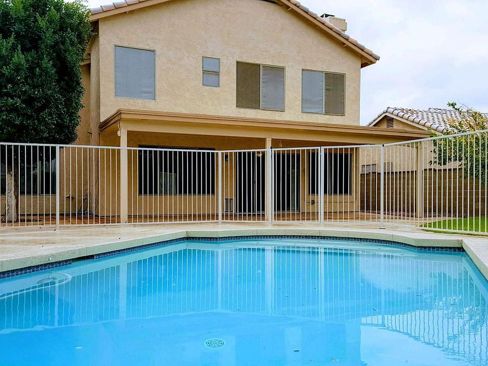 1st image of 1442 W Goldfinch Way