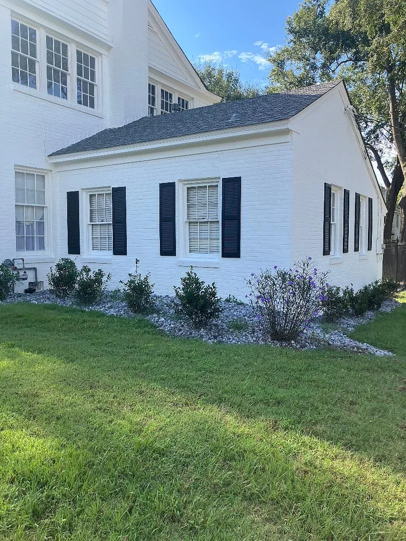 404 E Fairview Ave — Photo 3