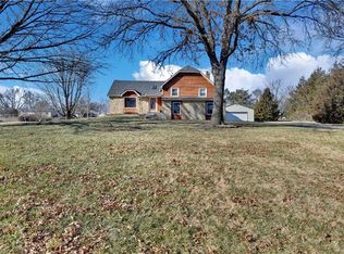 5450 Apache Dr, Shawnee, KS 66226