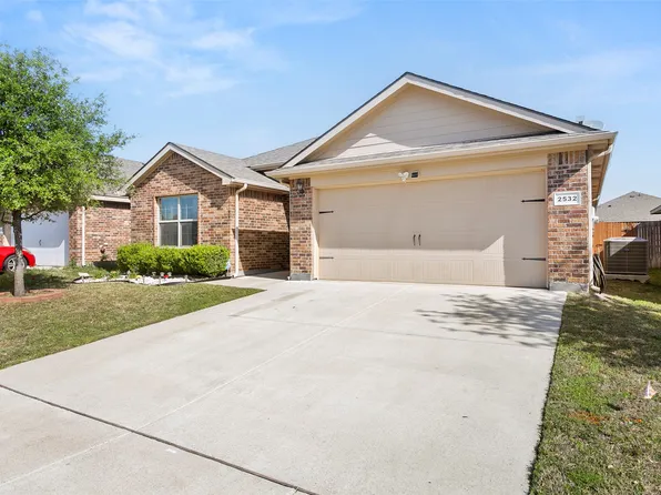 2532 Clarks Mill Ln, Fort Worth, TX 76123
