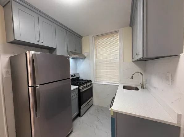 32-28 45th Street image 1 of 10