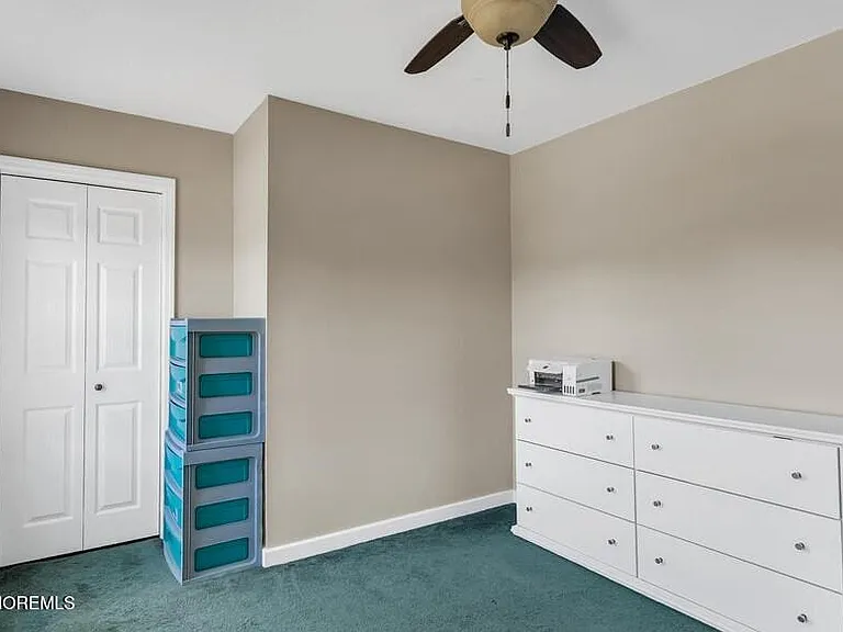 960 Green Hill Blvd — Photo 9