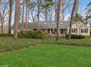 5490 Alpine Rdg, Stevensville, MI 49127