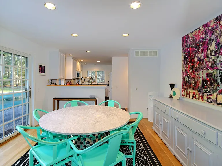 17 Timber Ln — Photo 5