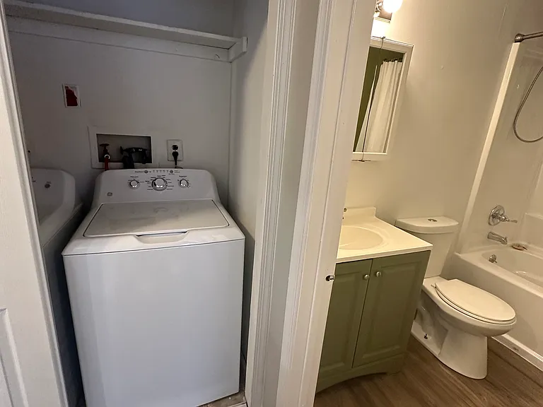 615 Jarvis Rd #B — Photo 4