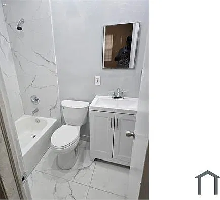 1 bed, 988 sqft, $1,800 — Photo 2