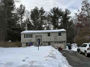 315 Ramblewood Dr, Raynham, MA 02767