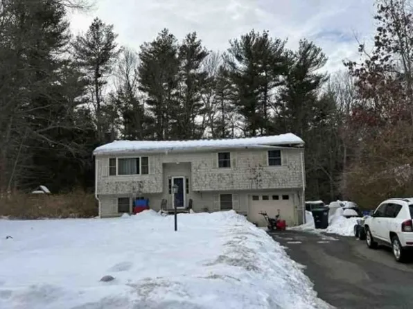315 Ramblewood Dr, Raynham, MA 02767