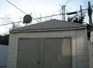 3rd image of 1710 E 53rd St