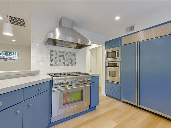 5th image of 26480 Anacapa Dr