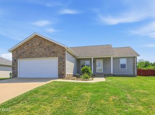 1225 Elm Ct, Webb City, MO 64870