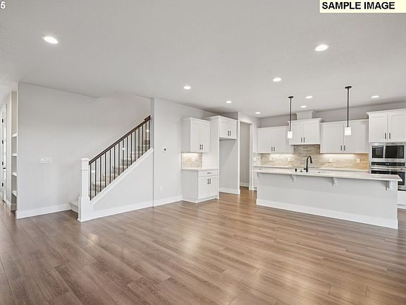 3rd image of 18102 NE 14th St #112