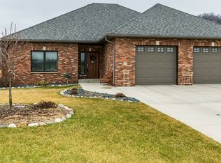 27 Emerald Lake Ct, Lake City, MN 55041