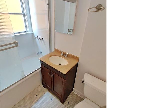 2nd image of 4036 Montclair St #2806