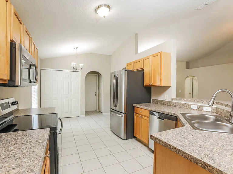 472 Dominish Estates Dr — Photo 6