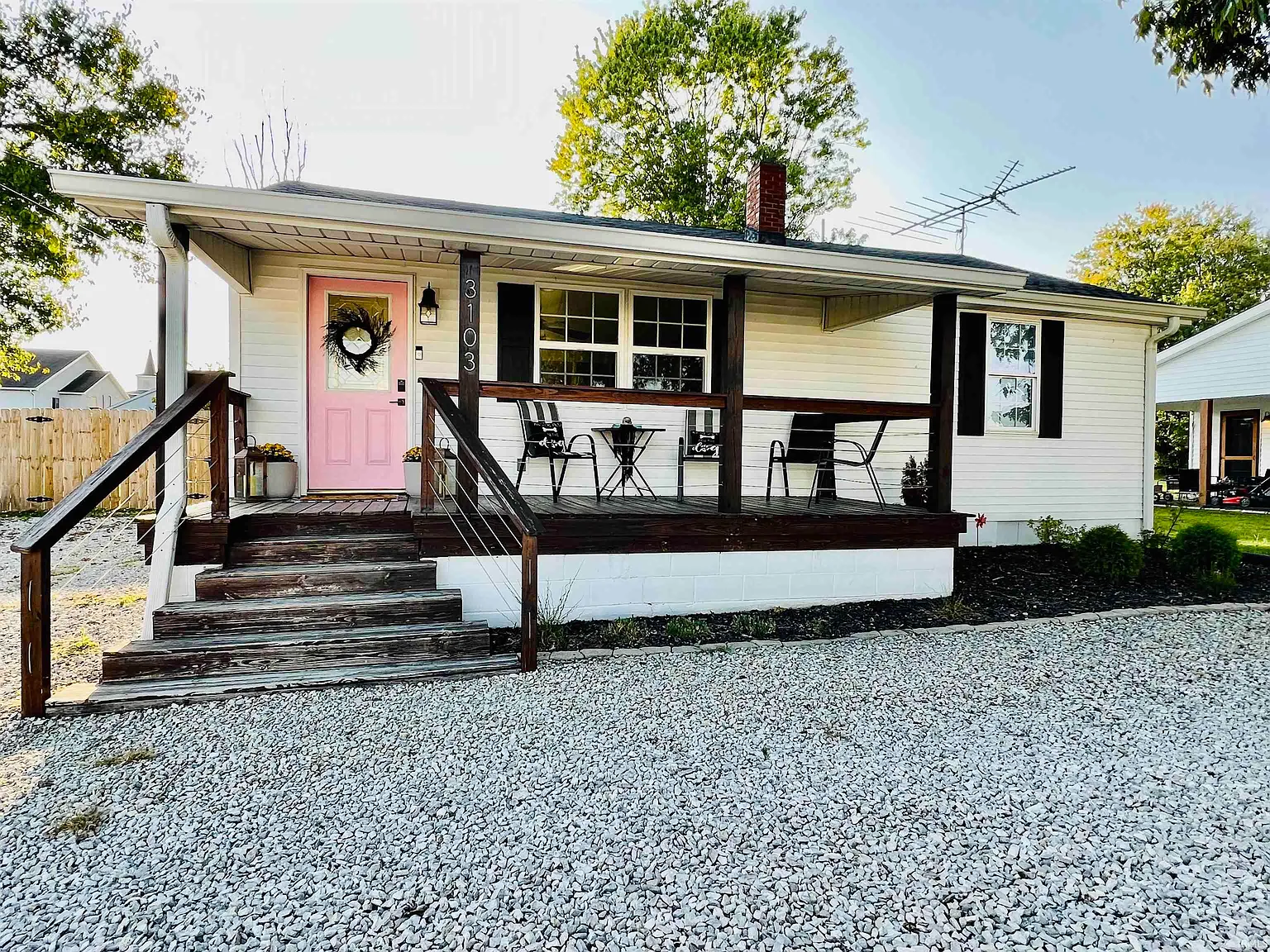 3103 R St photo 1