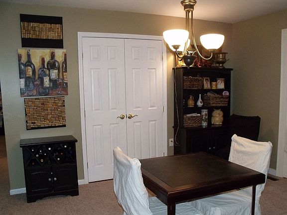 Dining room: double doors lead to bedroom/nursery/office