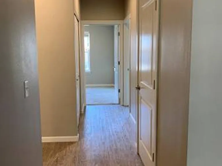 White Oak Apartments — Photo 28